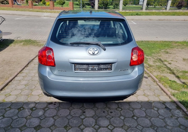 Toyota Auris cena 17999 przebieg: 169000, rok produkcji 2009 z Międzybórz małe 37